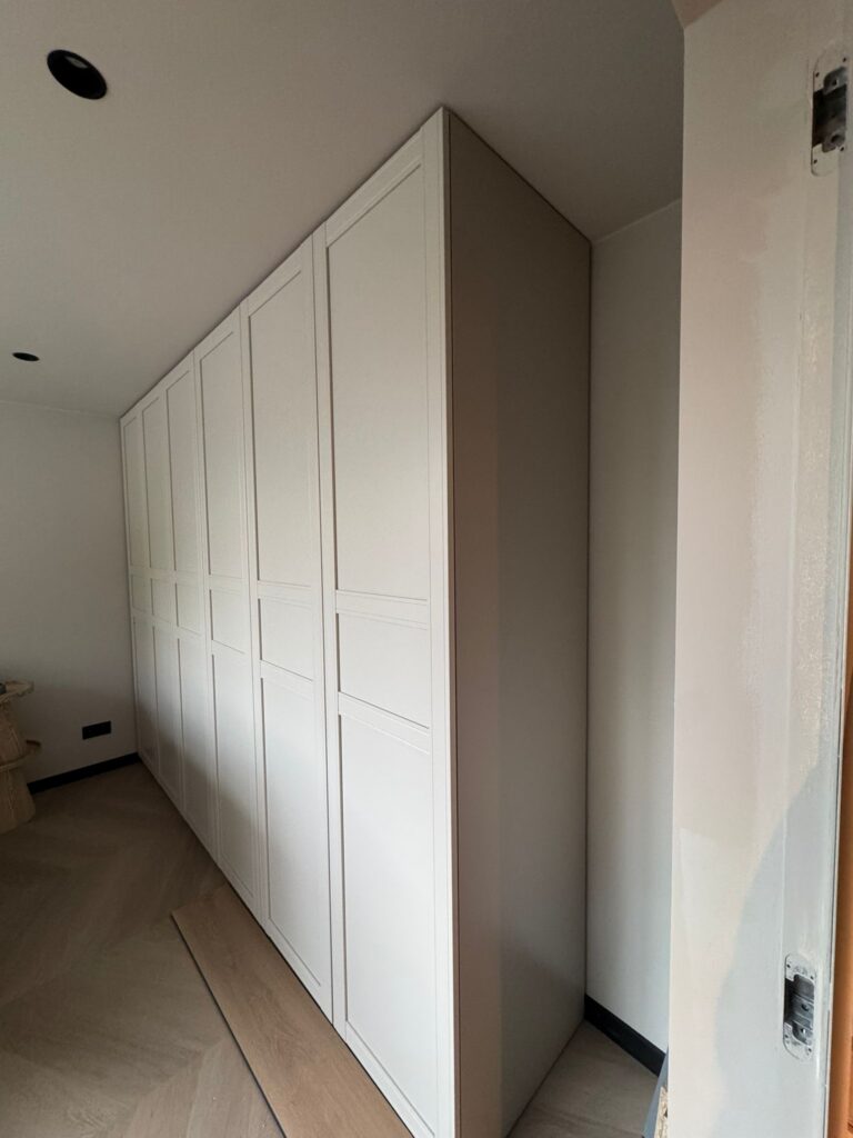 Ikea kast op maat gemaakt wat eerst te lang was