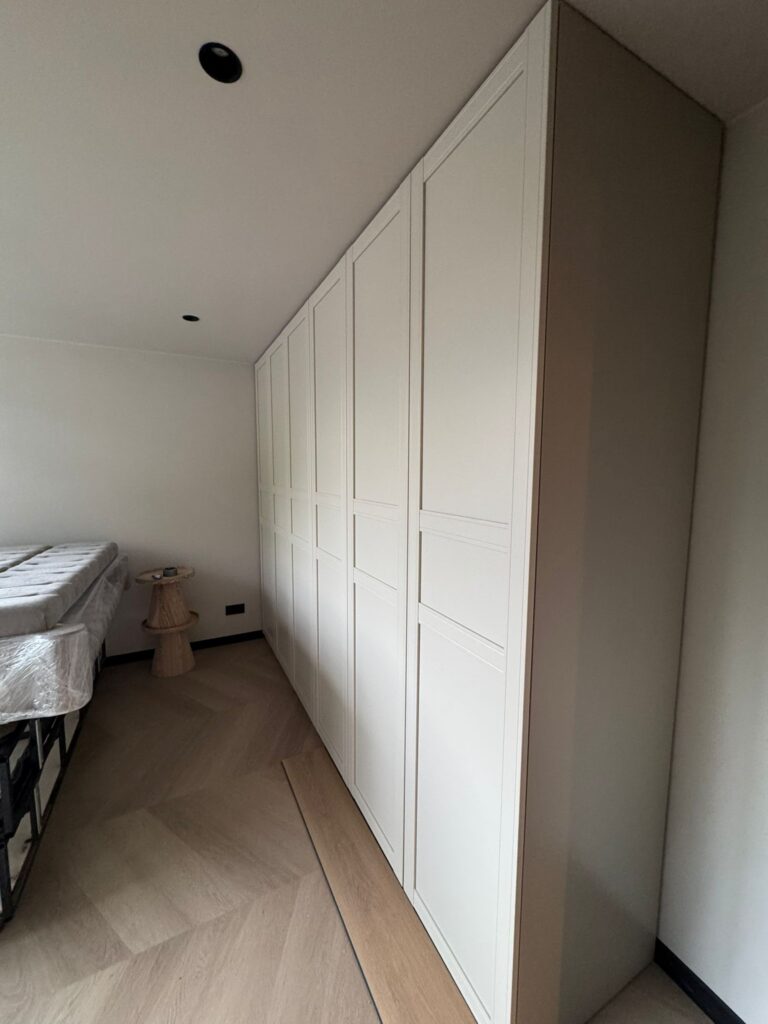 Ikea kast op maat gemaakt wat eerst te lang was